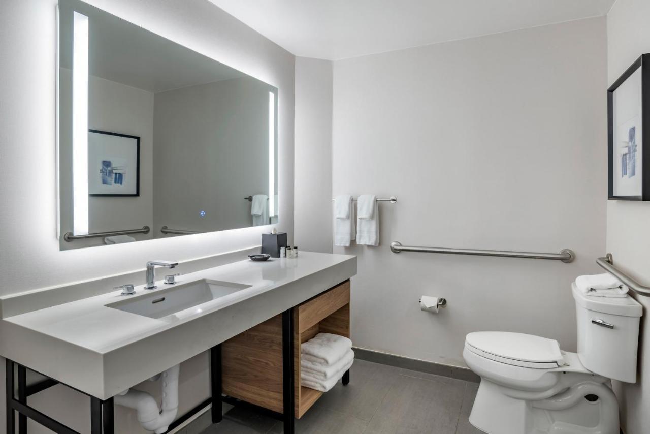 Sheraton Suites Wilmington Downtown Eksteriør billede