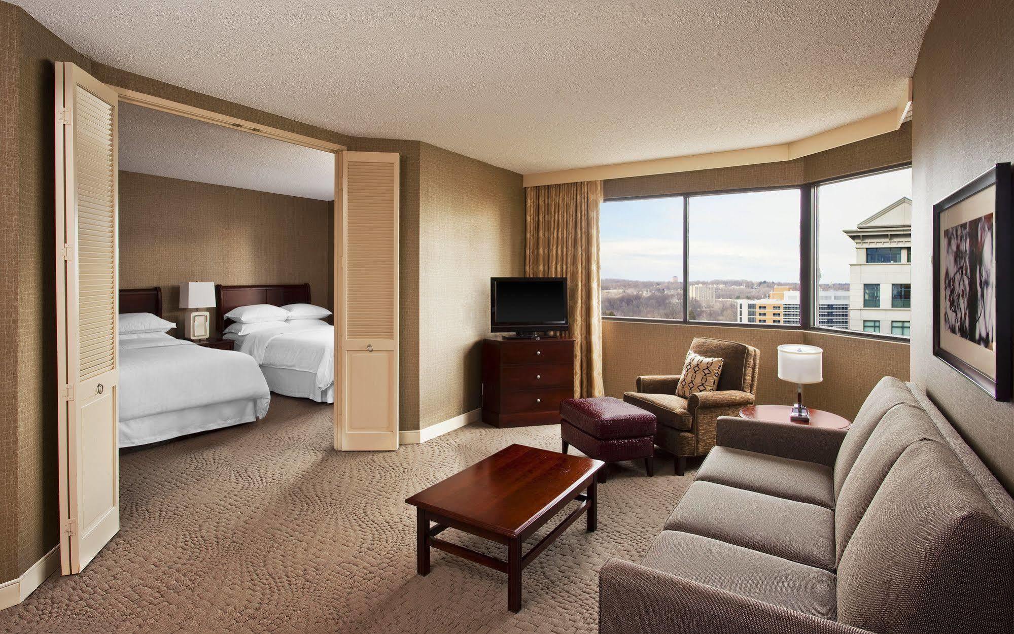 Sheraton Suites Wilmington Downtown Eksteriør billede